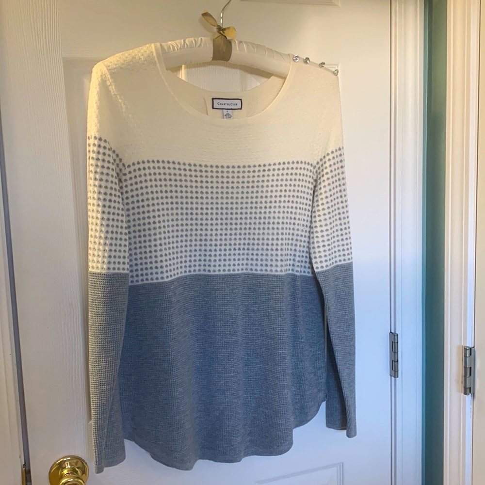 Charter Club light weight sweater size L